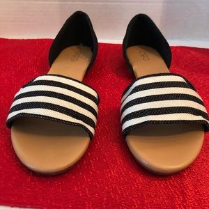 Women’s Casual Shoes